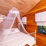 Jaktstuga Portalimo - Adult Only +12 Çıralı